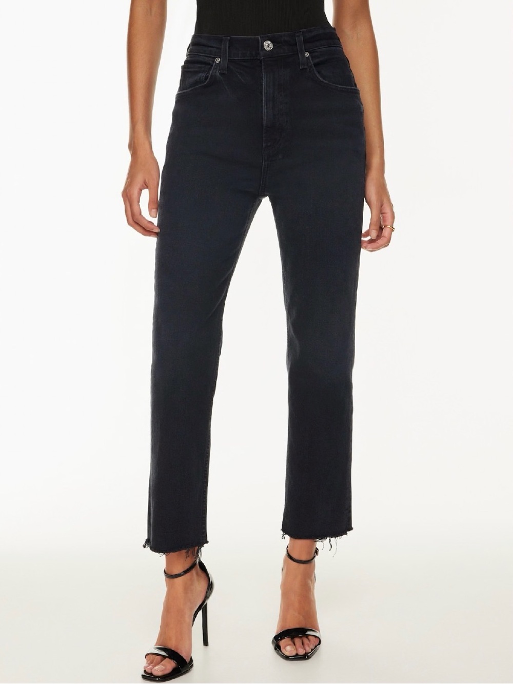 Citizen of Humanity Woman’s Daphne Crop Washed Black Raw Hem Jeans